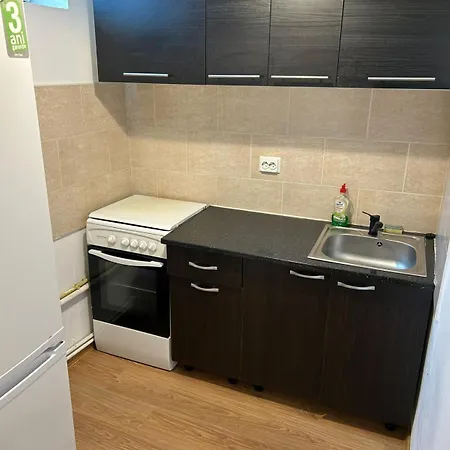 Deluxe City Center Apartment-2